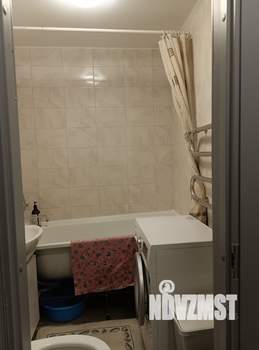 2-к квартира, вторичка, 43м2, 1/4 этаж
