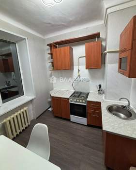 2-к квартира, вторичка, 49м2, 4/4 этаж