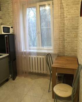 2-к квартира, вторичка, 47м2, 1/4 этаж