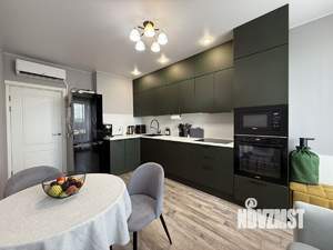 2-к квартира, вторичка, 66м2, 8/17 этаж