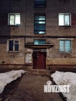 2-к квартира, вторичка, 45м2, 1/4 этаж