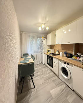 2-к квартира, вторичка, 44м2, 1/9 этаж