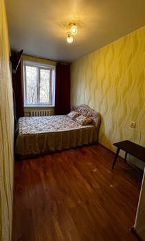 3-к квартира, вторичка, 57м2, 1/4 этаж
