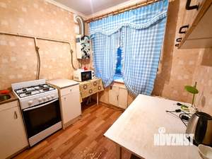 2-к квартира, вторичка, 44м2, 1/4 этаж