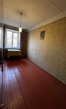 3-к квартира, вторичка, 57м2, 1/4 этаж