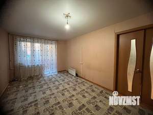 2-к квартира, вторичка, 57м2, 1/13 этаж