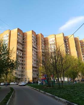 3-к квартира, вторичка, 71м2, 2/14 этаж