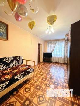 2-к квартира, вторичка, 42м2, 1/5 этаж