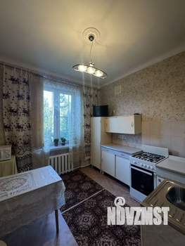2-к квартира, вторичка, 63м2, 4/4 этаж