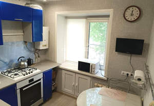 2-к квартира, вторичка, 43м2, 1/4 этаж