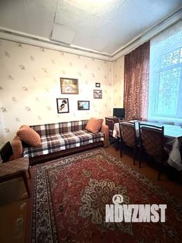 2-к квартира, вторичка, 50м2, 1/4 этаж