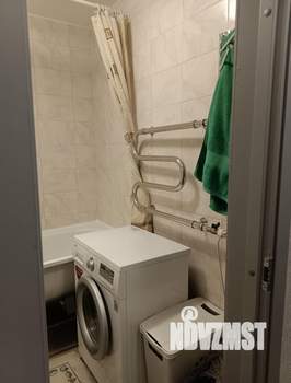 2-к квартира, вторичка, 43м2, 1/4 этаж