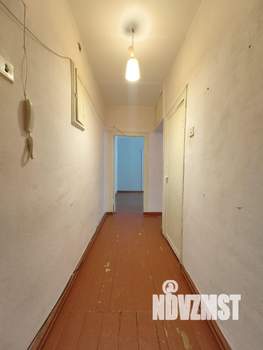 2-к квартира, вторичка, 45м2, 1/4 этаж