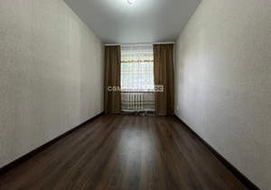 2-к квартира, вторичка, 42м2, 1/5 этаж