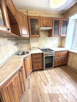 2-к квартира, вторичка, 43м2, 3/5 этаж