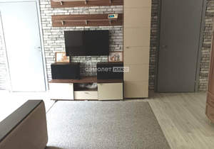 2-к квартира, вторичка, 43м2, 1/4 этаж