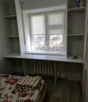 2-к квартира, вторичка, 43м2, 1/4 этаж