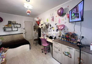 3-к квартира, вторичка, 58м2, 1/9 этаж