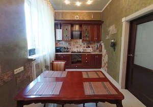 4-к квартира, вторичка, 95м2, 4/4 этаж