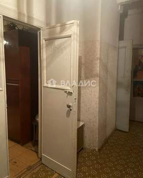 2-к квартира, вторичка, 60м2, 1/5 этаж