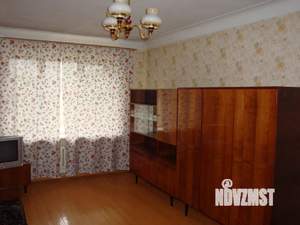 2-к квартира, вторичка, 57м2, 3/3 этаж