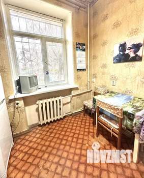 2-к квартира, вторичка, 50м2, 1/4 этаж