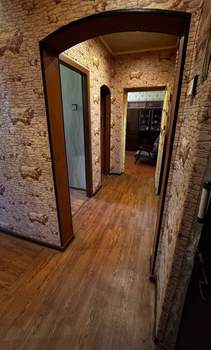 3-к квартира, вторичка, 57м2, 1/4 этаж