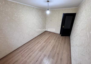 3-к квартира, вторичка, 70м2, 3/7 этаж