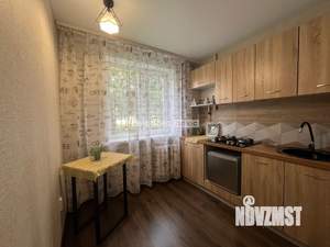 2-к квартира, вторичка, 42м2, 1/5 этаж