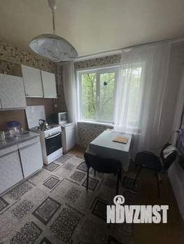 3-к квартира, вторичка, 64м2, 1/5 этаж