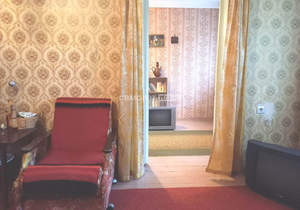 3-к квартира, вторичка, 53м2, 1/4 этаж