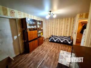 2-к квартира, вторичка, 44м2, 1/4 этаж