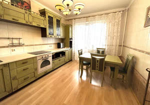 2-к квартира, вторичка, 76м2, 7/17 этаж