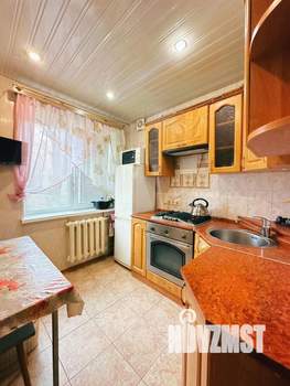 2-к квартира, вторичка, 42м2, 1/5 этаж