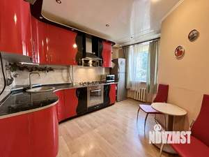 2-к квартира, вторичка, 62м2, 1/4 этаж