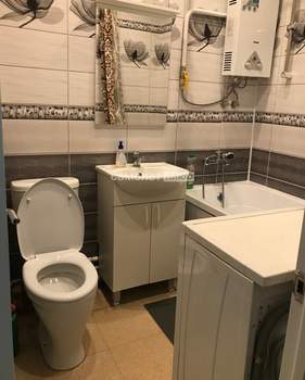 2-к квартира, вторичка, 47м2, 1/4 этаж