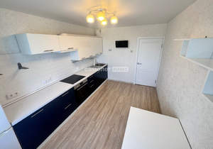 2-к квартира, вторичка, 65м2, 11/14 этаж