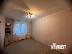 2-к квартира, вторичка, 57м2, 1/13 этаж