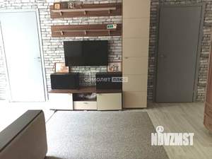 2-к квартира, вторичка, 43м2, 1/4 этаж
