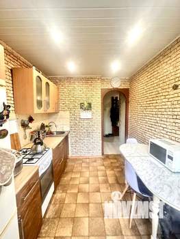 2-к квартира, вторичка, 58м2, 1/10 этаж