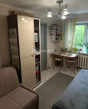 2-к квартира, вторичка, 43м2, 1/5 этаж