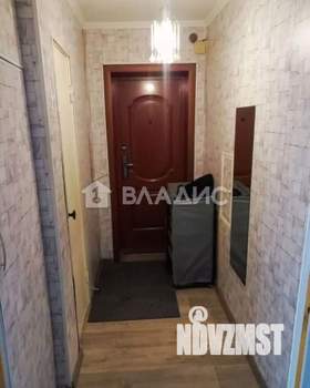 2-к квартира, вторичка, 43м2, 1/4 этаж