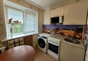 3-к квартира, вторичка, 53м2, 3/5 этаж