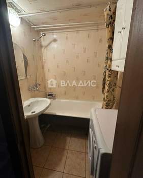 3-к квартира, вторичка, 65м2, 1/9 этаж